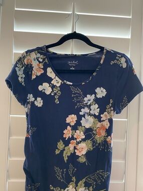 Isabel Maternity by Ingrid & Isabel Navy Floral Scoop Neck Tee